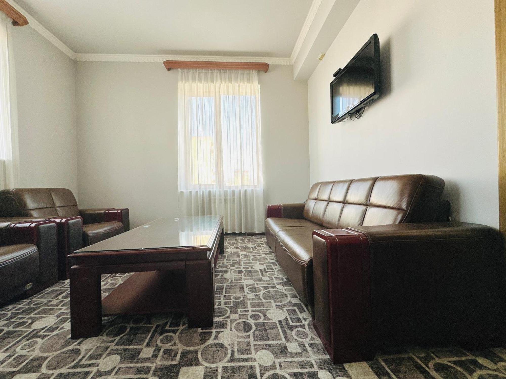 Sd Hotel Yerevan Exterior photo