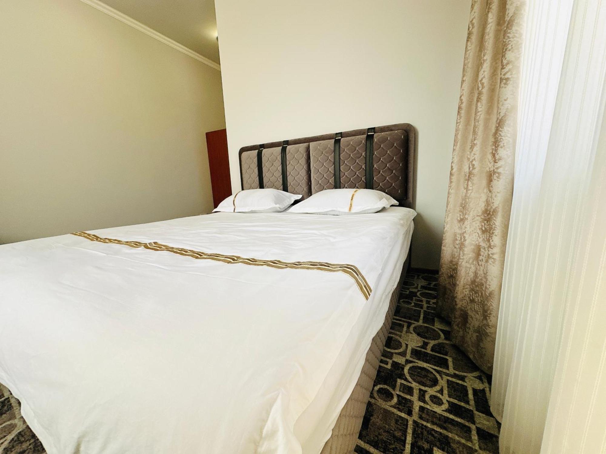 Sd Hotel Yerevan Exterior photo